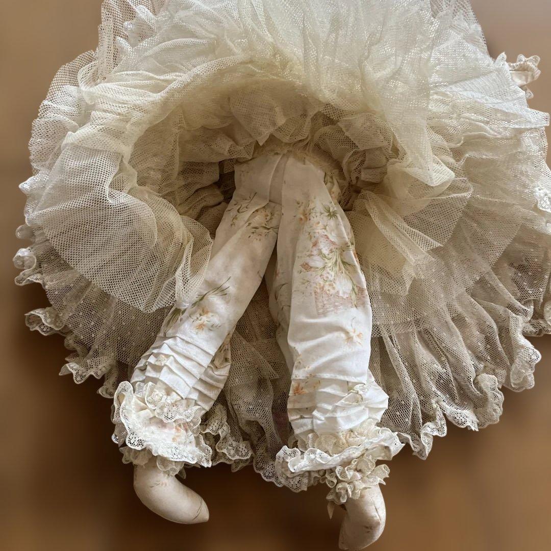 サエラアキアカネハート型クッション付きお人形セット