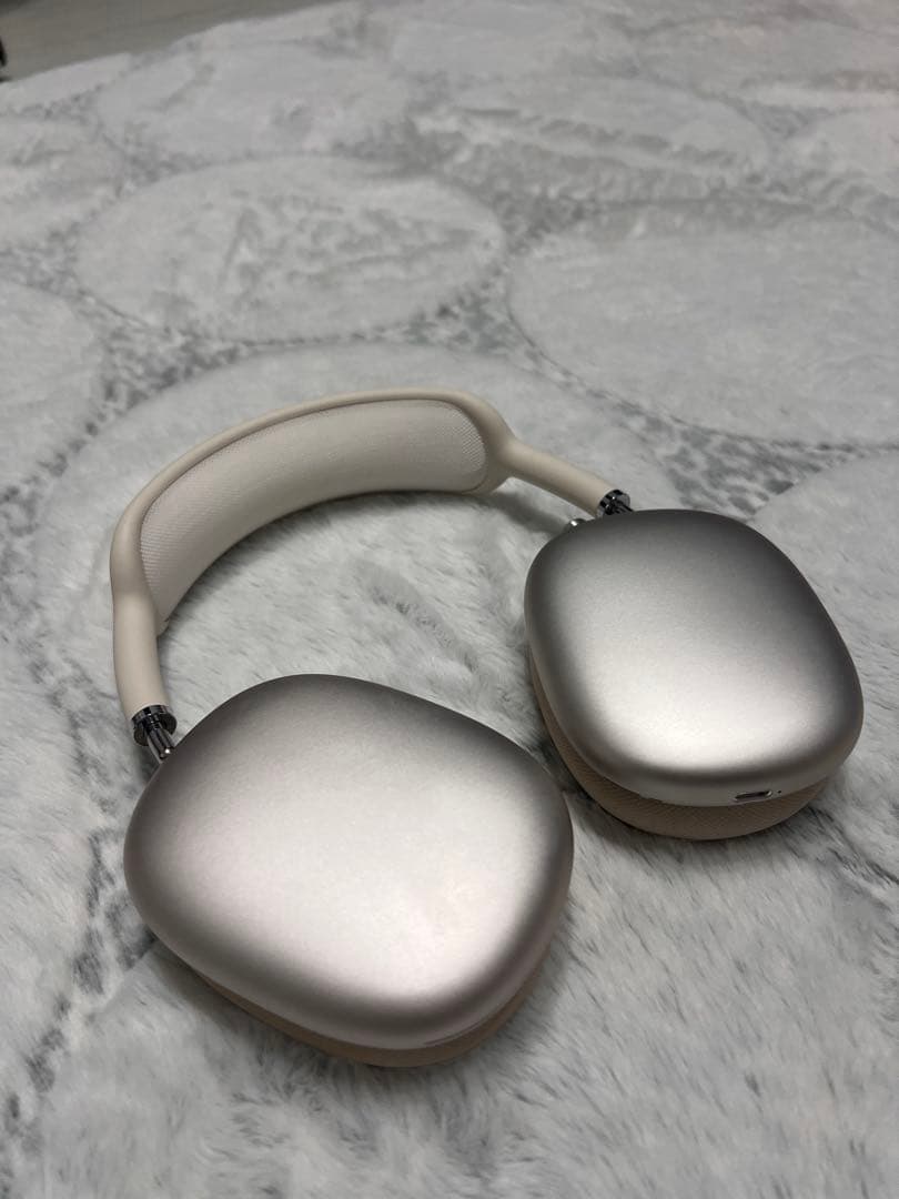 Air pods max スターライト【美品】カバーおまけ付き