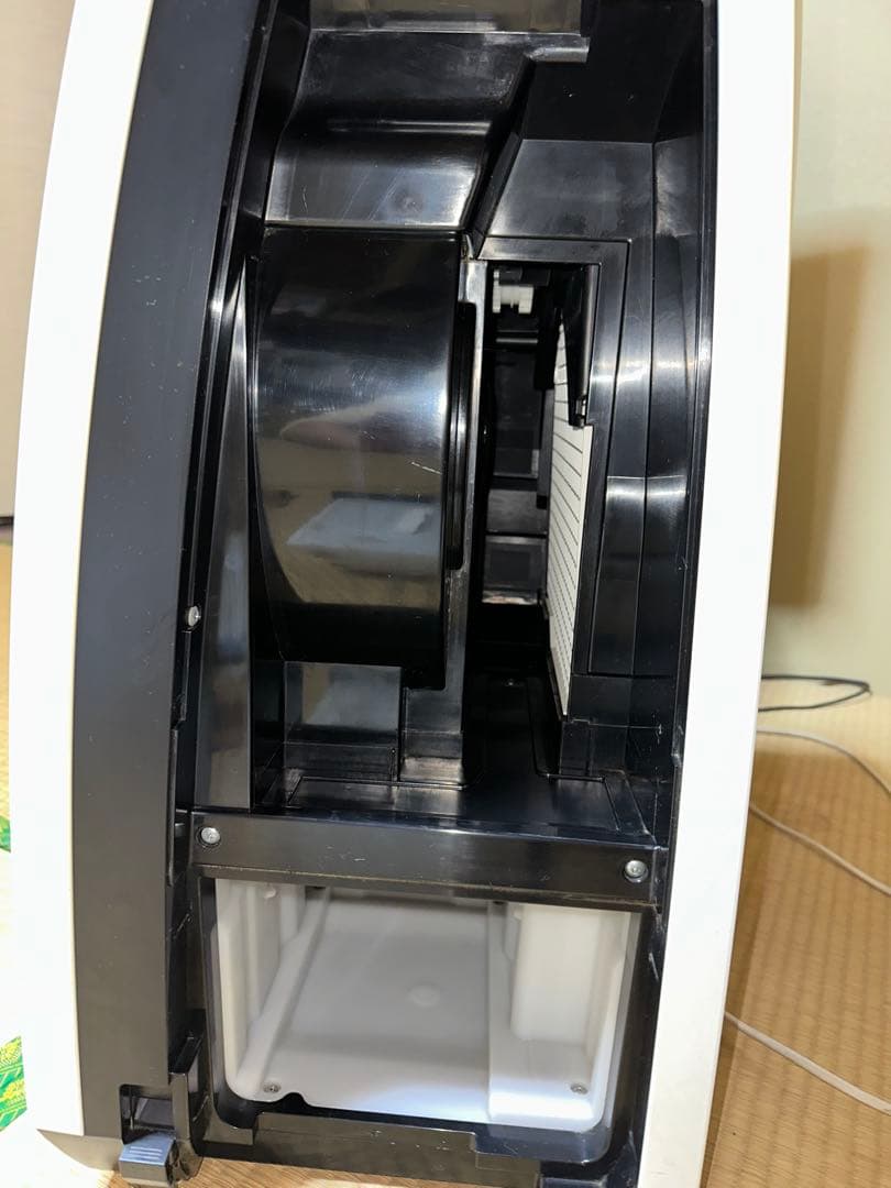 SHARP 除加湿空気清浄機 KC-HD70-W ホワイト ジャンク