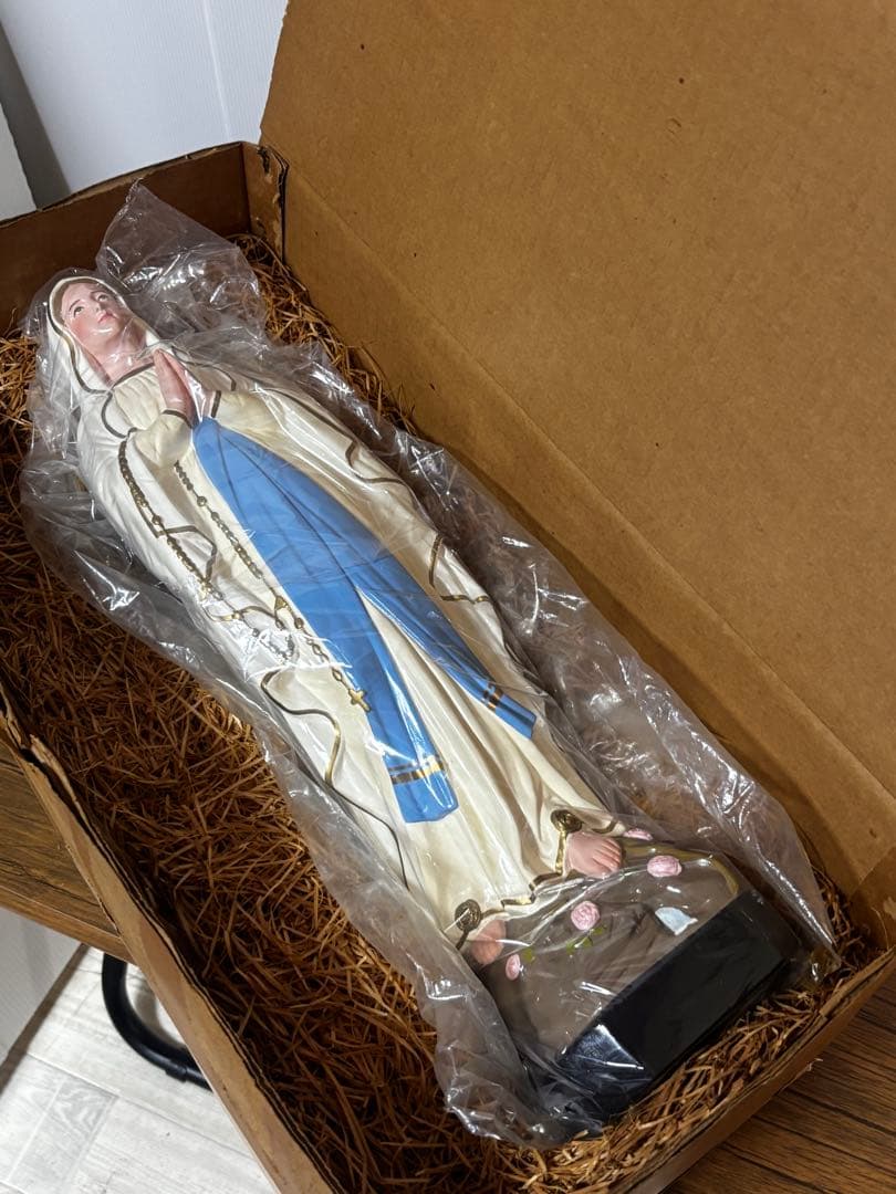 【未使用】マリア像　高さ５2cm 彫刻　ルルドの聖母像　置物　キリスト教