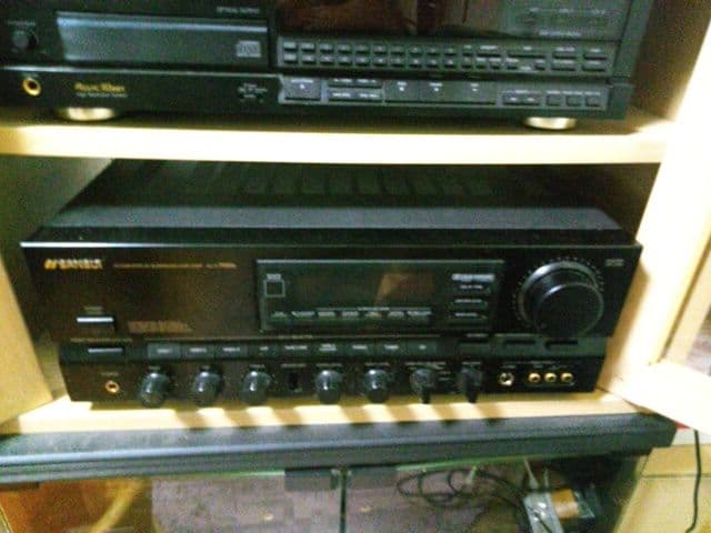 サンスイAU-V7500G/B AVアンプ