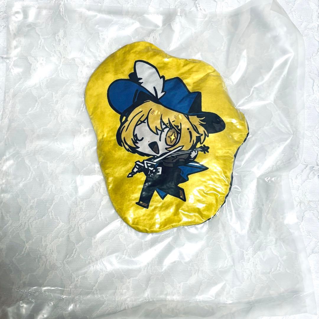 リンバスカンパニー　ダイカットクッション　ドンキホーテ