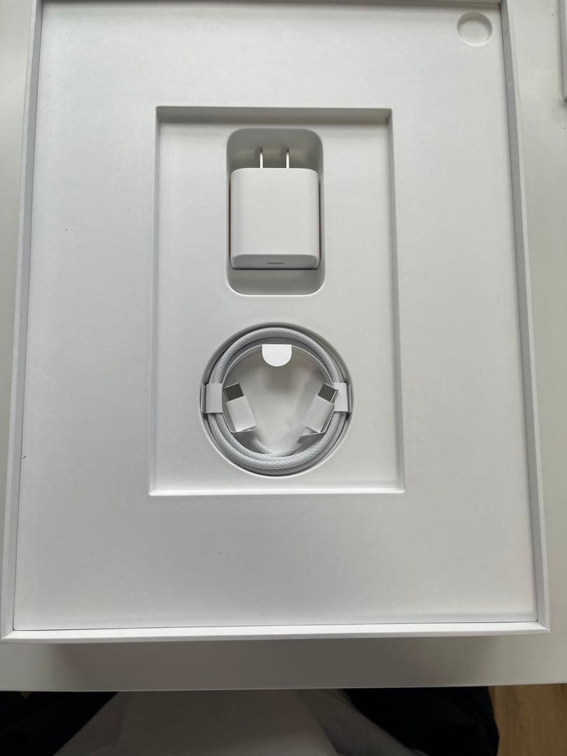 Apple iPad Air M2 13インチ　128GB