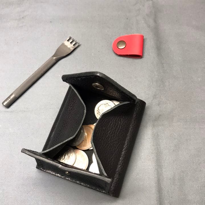 三つ折り財布　ブラック