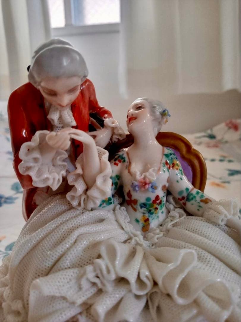 イタリア　フィギュリン　レース人形　ルイージファブリス　陶器　人形　男女