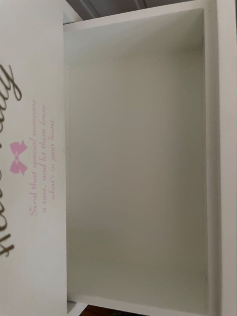 サンリオ　ハローキティ　アクセサリーケース　バラ柄　花柄　木製ドレッサー