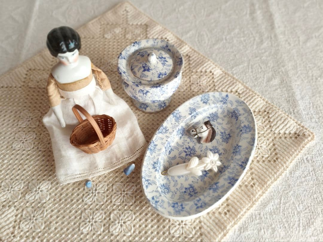 * antique mini ❀ 小さなお花柄 蓋付き ポット