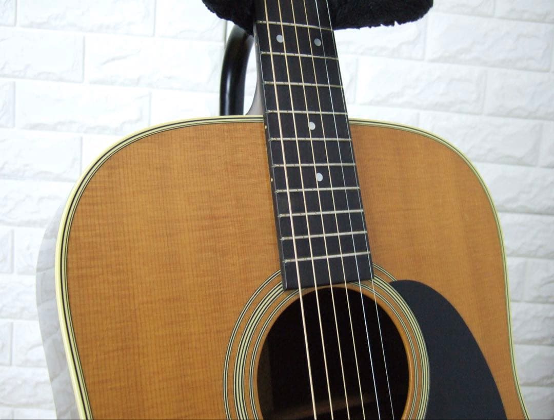 Martin CUSTOM アコースティックギター ハードケース付き D-28