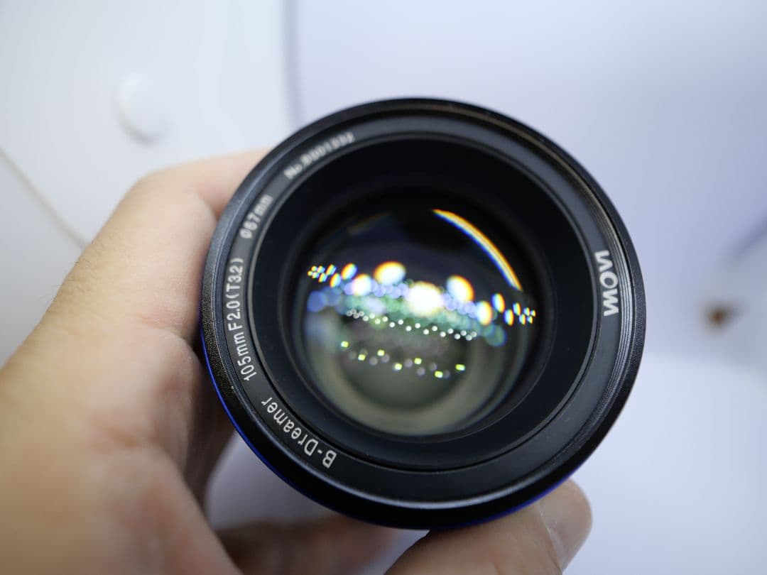 laowa the Bokeh Dreamer単焦点 105mm F2.0レンズ