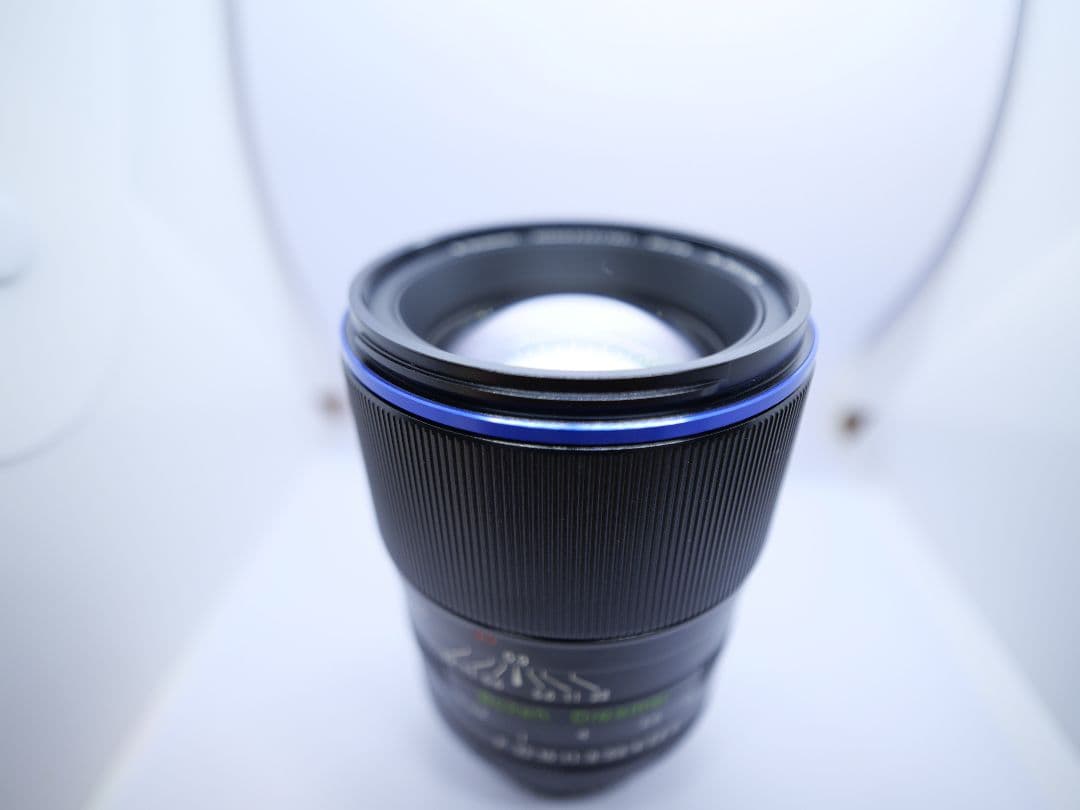 laowa the Bokeh Dreamer単焦点 105mm F2.0レンズ