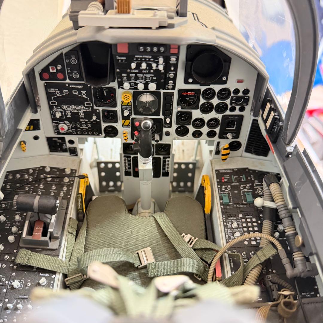 1/6 F-15C イーグルコクピット「ELITE FORCE AVIATOR」