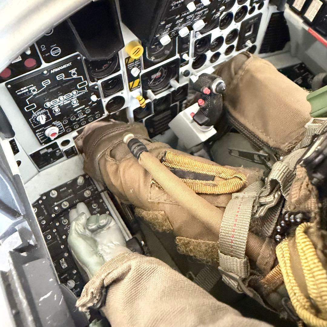 1/6 F-15C イーグルコクピット「ELITE FORCE AVIATOR」