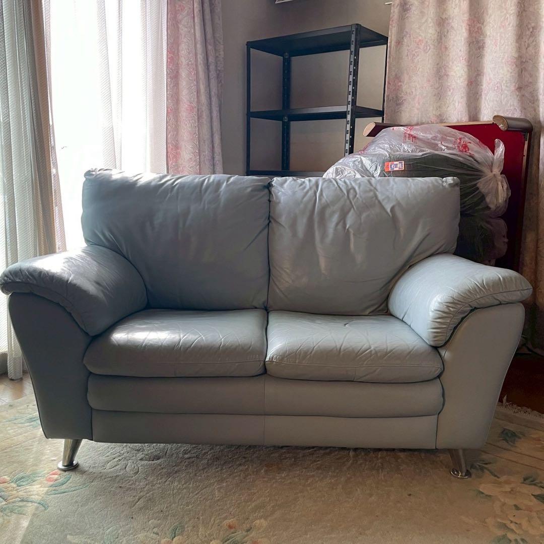 ライトブルー レザー 2人掛けソファ