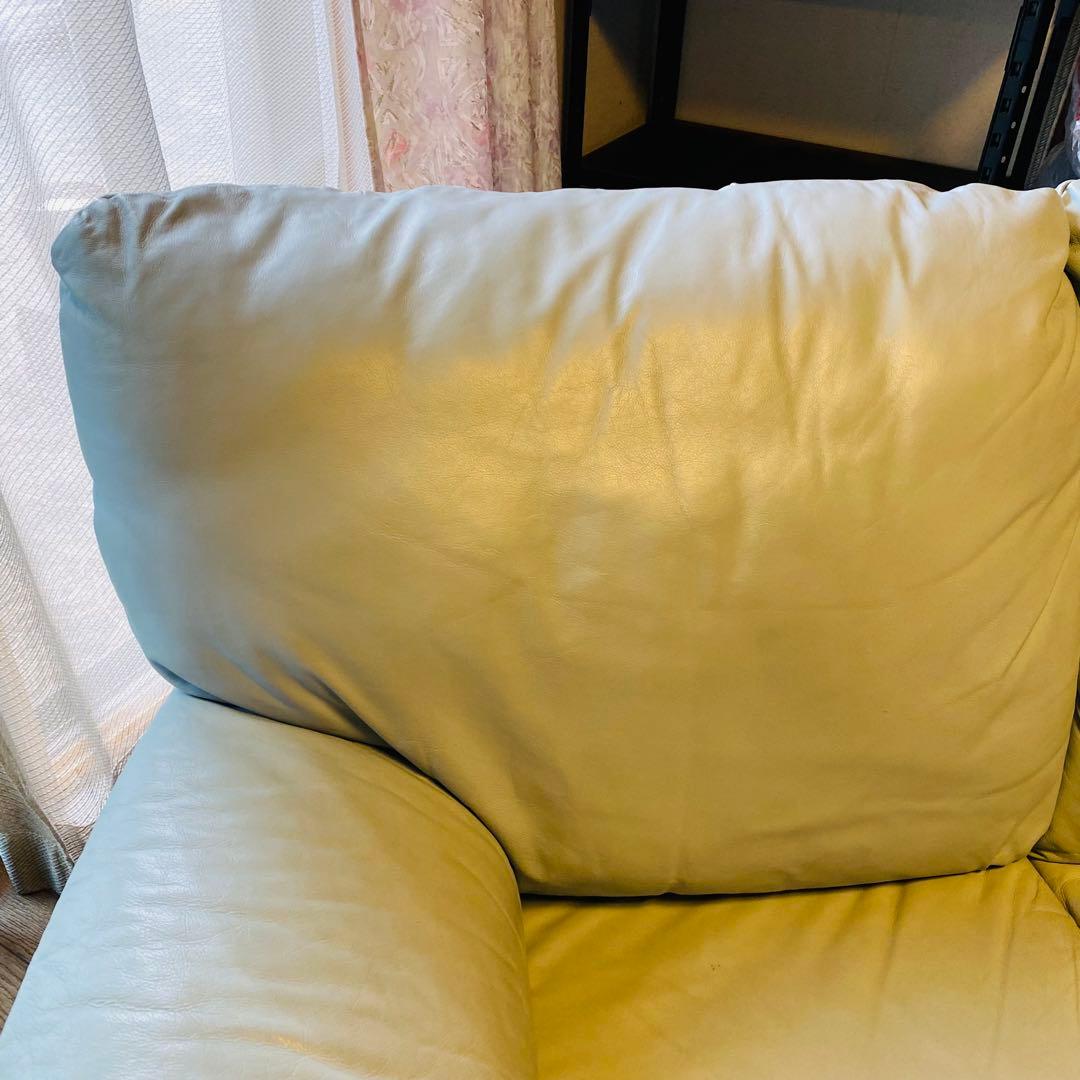 ライトブルー レザー 2人掛けソファ