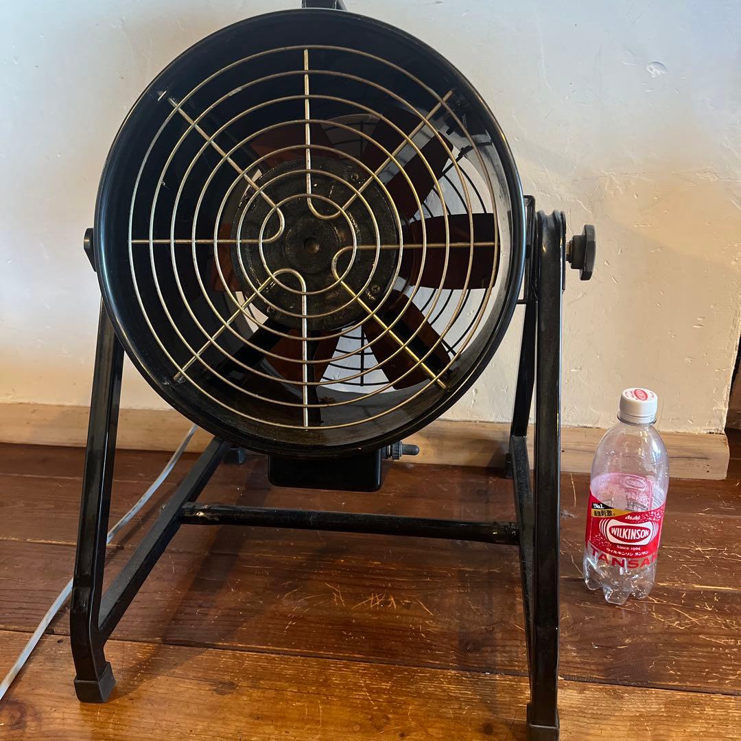 すごい‼️威力‼️業務用扇風機 HPF-320CST 560W 送風機　爆風‼️