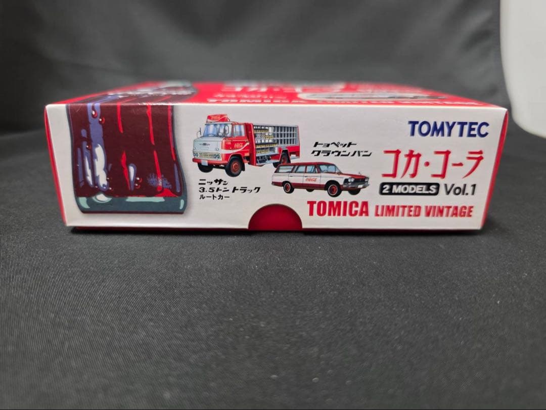 TLVコカコーラ2台セット トヨペットクラウンバン ニッサン3.5トントラック