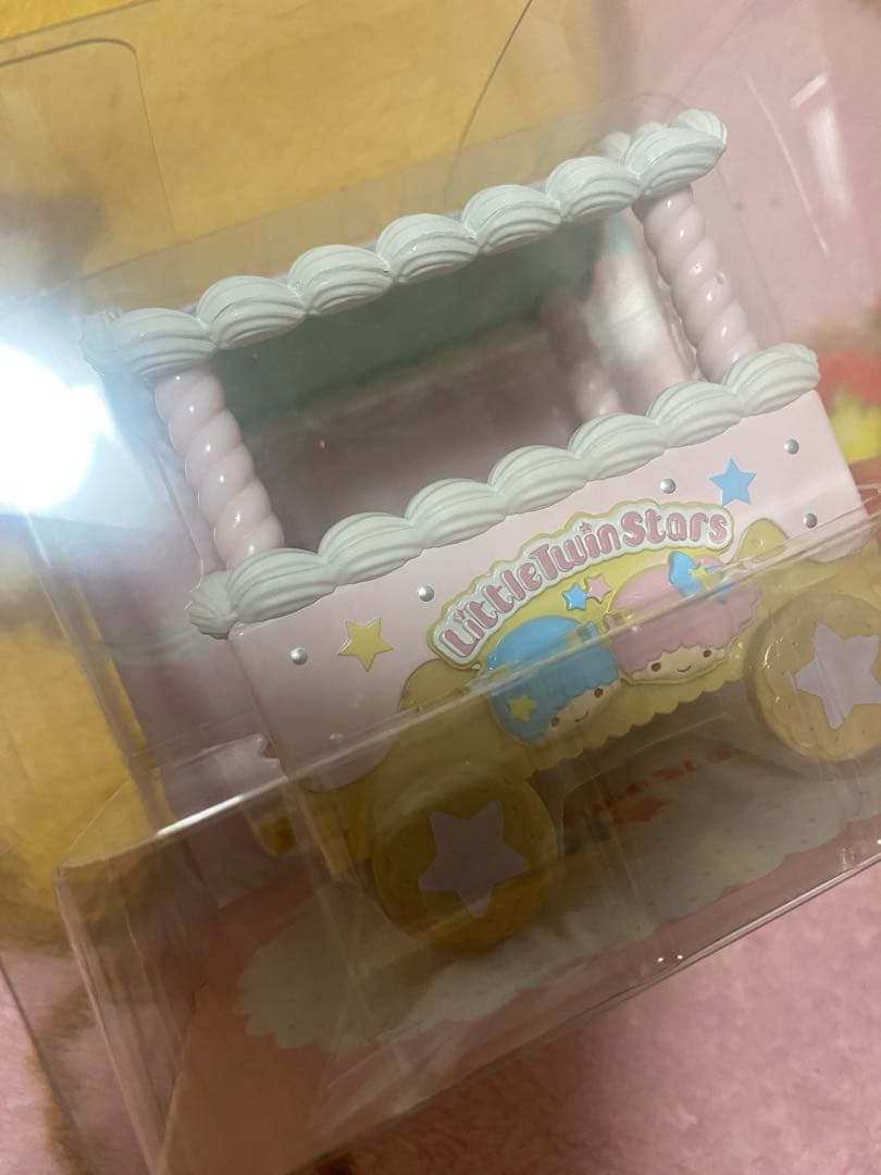 サンリオ　キティ　キキララ 小物入れ