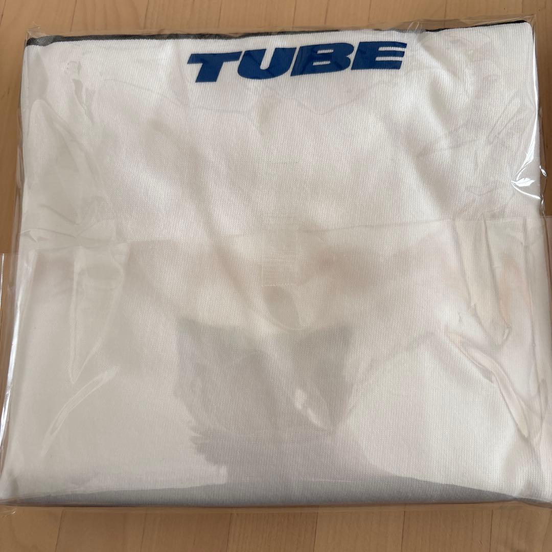 新品TUBE ベストアルバム 初回限定盤 Tシャツのみ 2種類　※一時値下げ