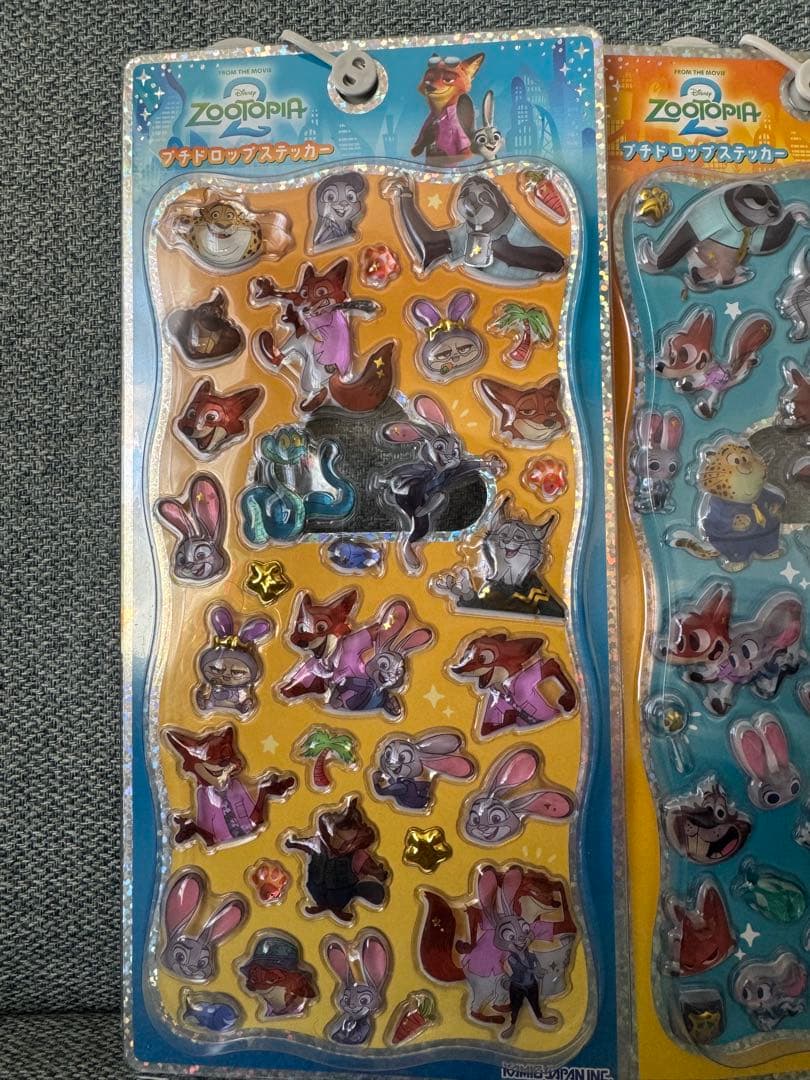 【新品未開封】ディズニー　ピクサー　プチドロップステッカー