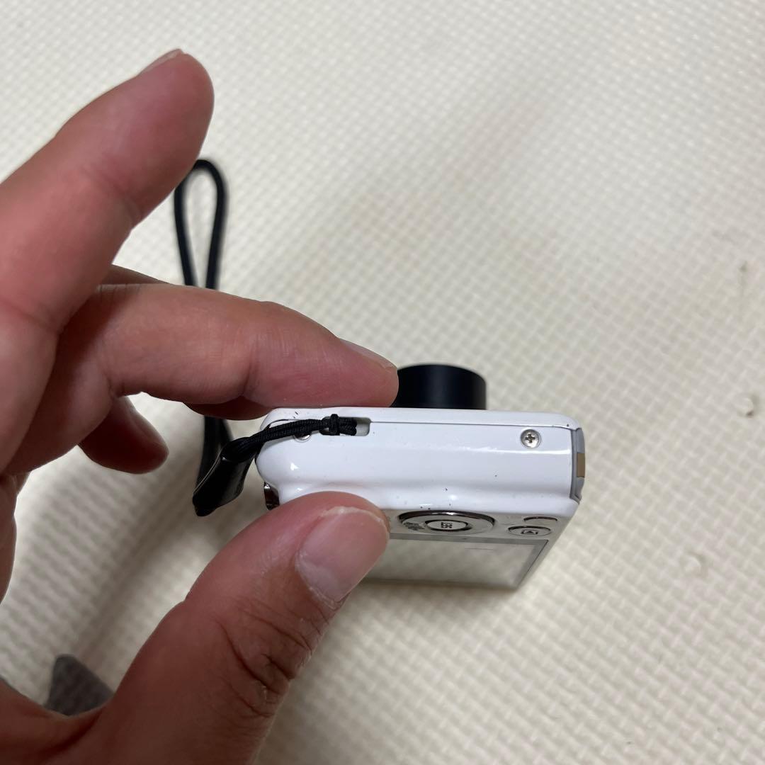 CASIO EXILIM 16.1メガピクセル コンパクトデジタルカメラ