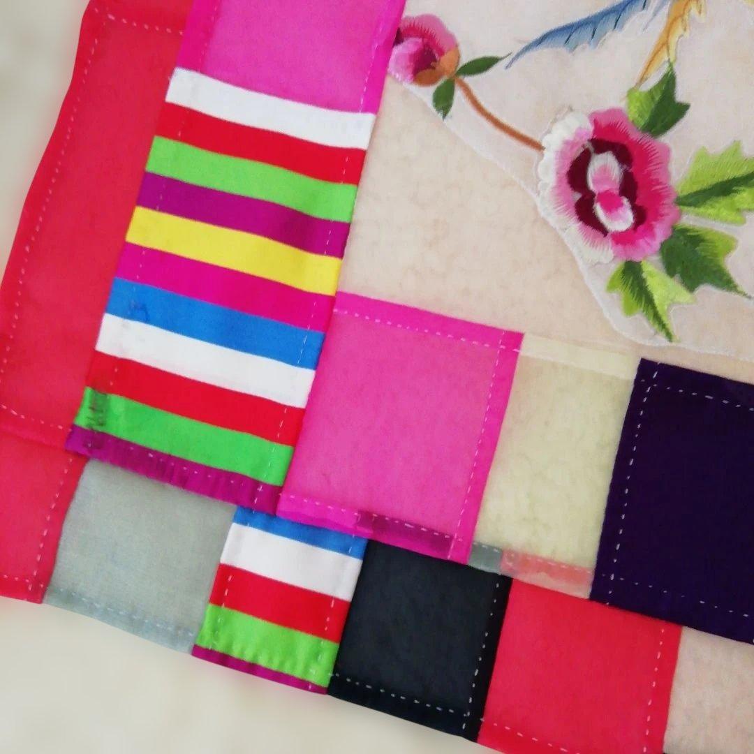 ポジャギ刺繍デザインのフリークロス