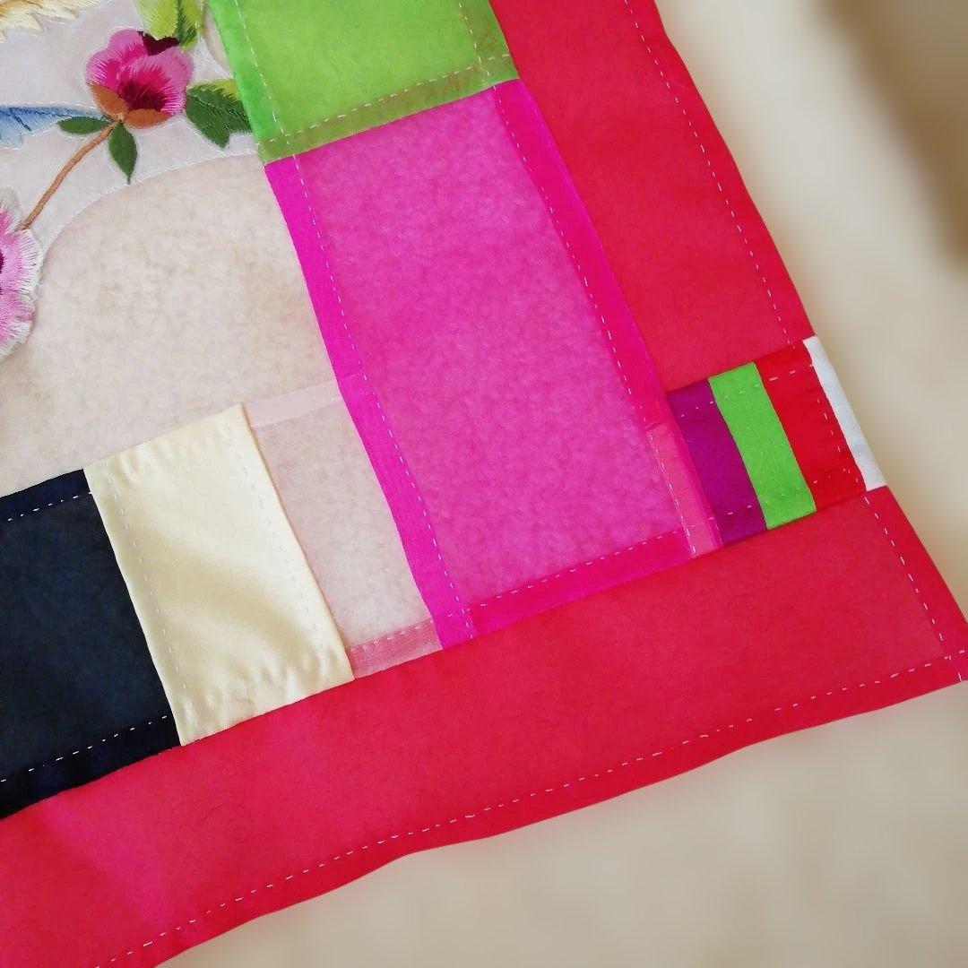 ポジャギ刺繍デザインのフリークロス