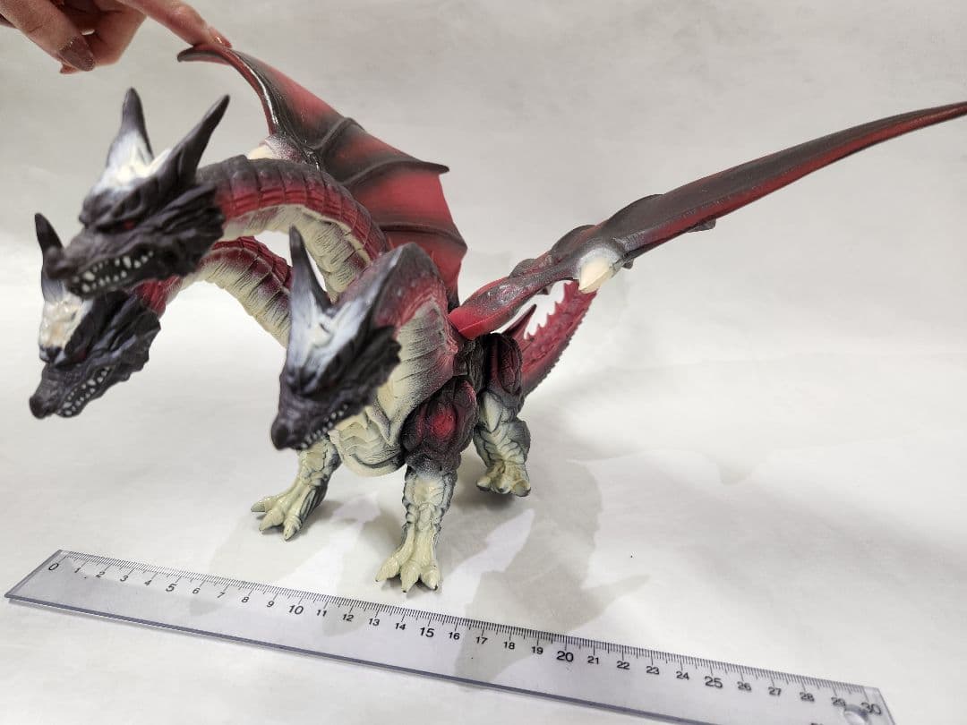 デスギドラ(モスラ) 三頭龍フィギュア 赤と黒 約20cm