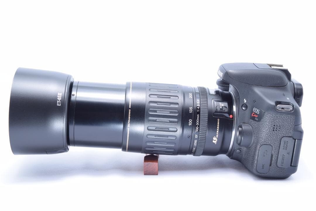 Canon Kiss X8i 　Ｗレンズ　超望遠レンズセット