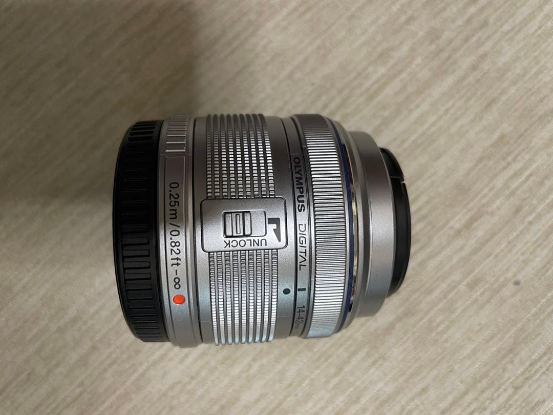 OLYMPUS E-PL6 ホワイト 標準レンズ付き