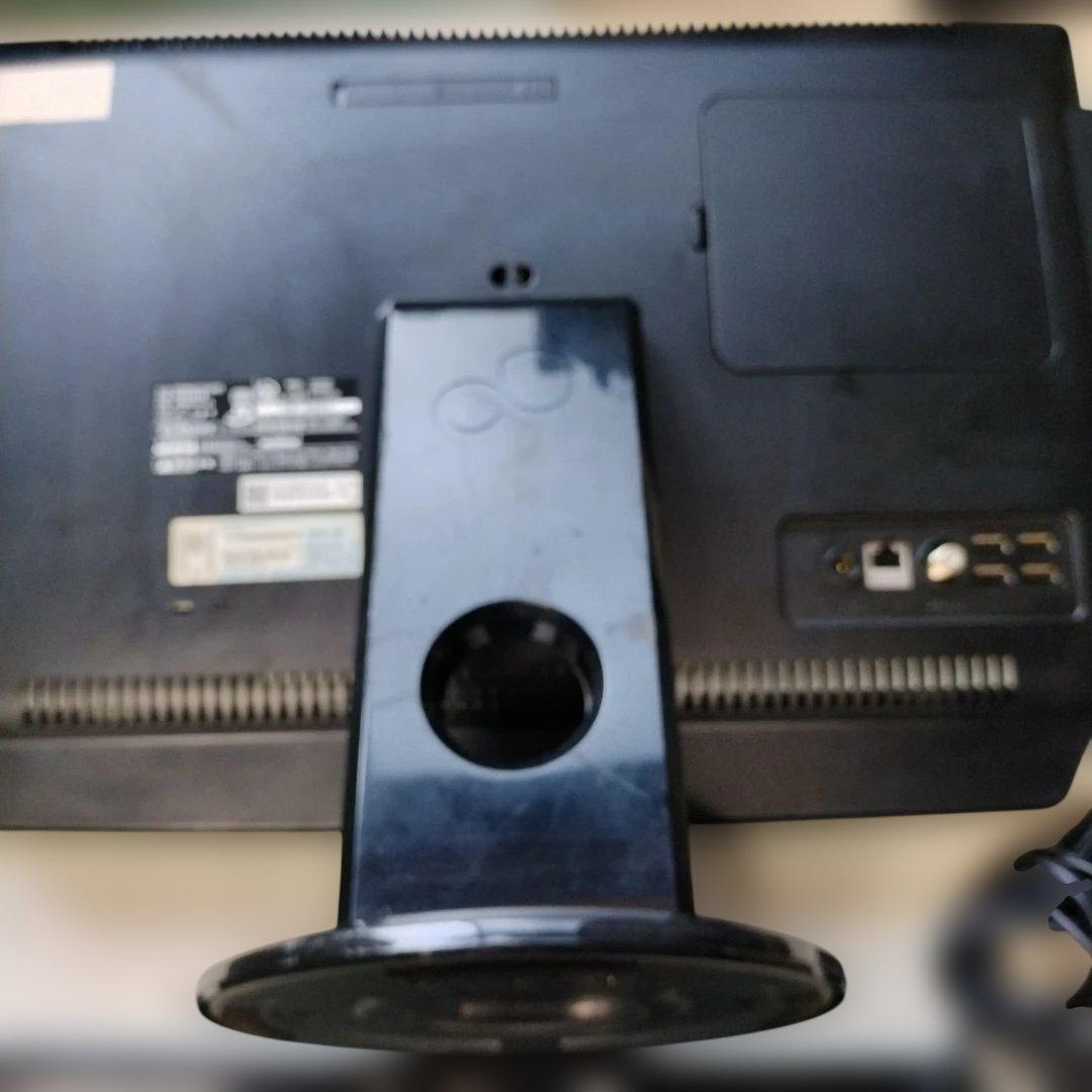 送料無料　富士通 FMV ESPRIMO EH30/ET モニタ一体型 通電