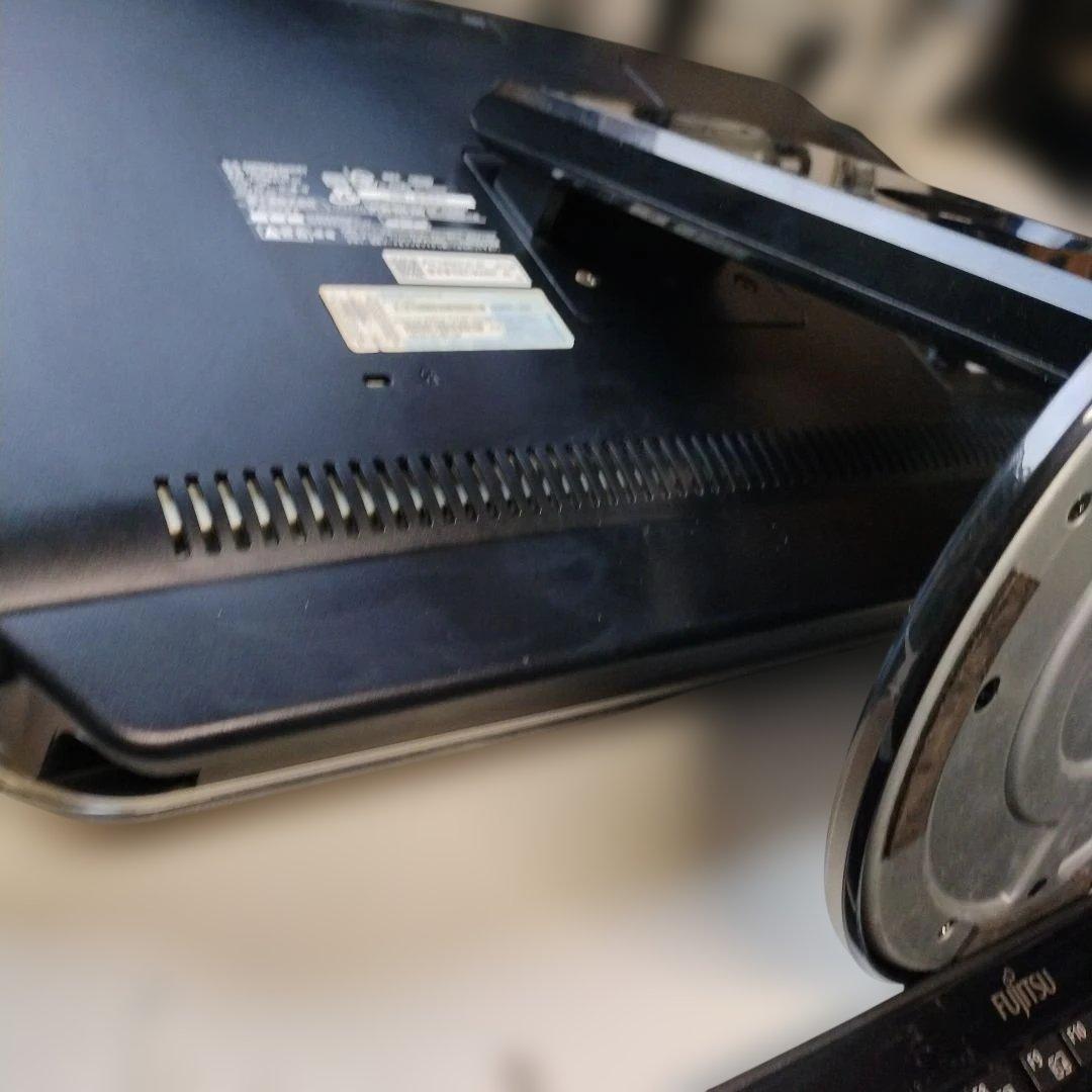 送料無料　富士通 FMV ESPRIMO EH30/ET モニタ一体型 通電