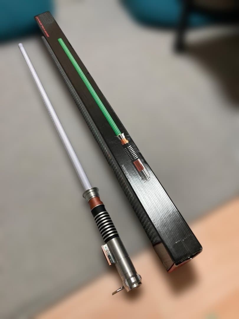 美品　ハズブロ ブラックシリーズ フォースFXライトセーバー　ルーク