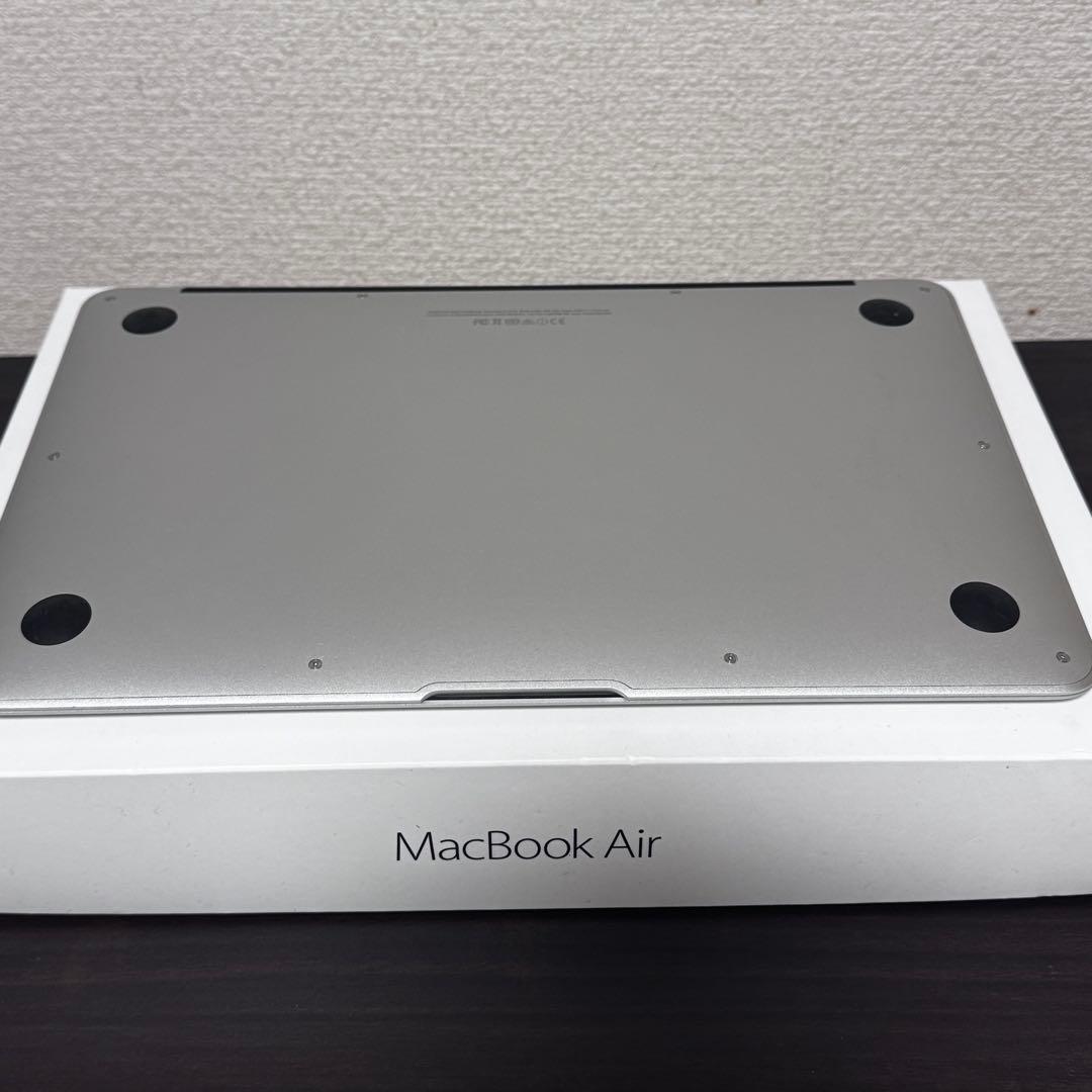 Apple MacBook Air Early 2015 11インチ シルバー