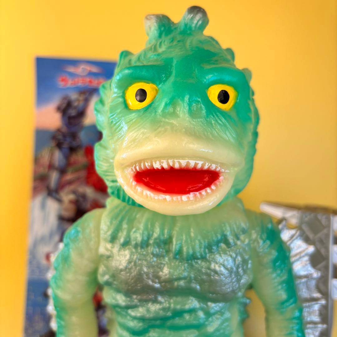 ブルマァク ブルマァクの怪獣シリーズ ウルトラマン 特大 ラゴン (蓄光)