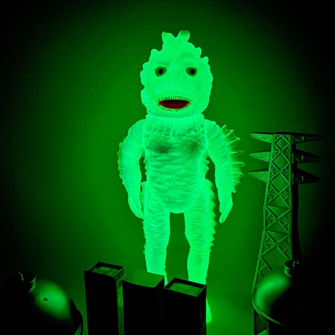 ブルマァク ブルマァクの怪獣シリーズ ウルトラマン 特大 ラゴン (蓄光)