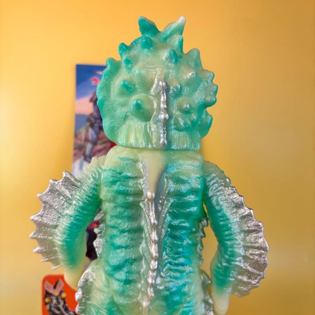 ブルマァク ブルマァクの怪獣シリーズ ウルトラマン 特大 ラゴン (蓄光)