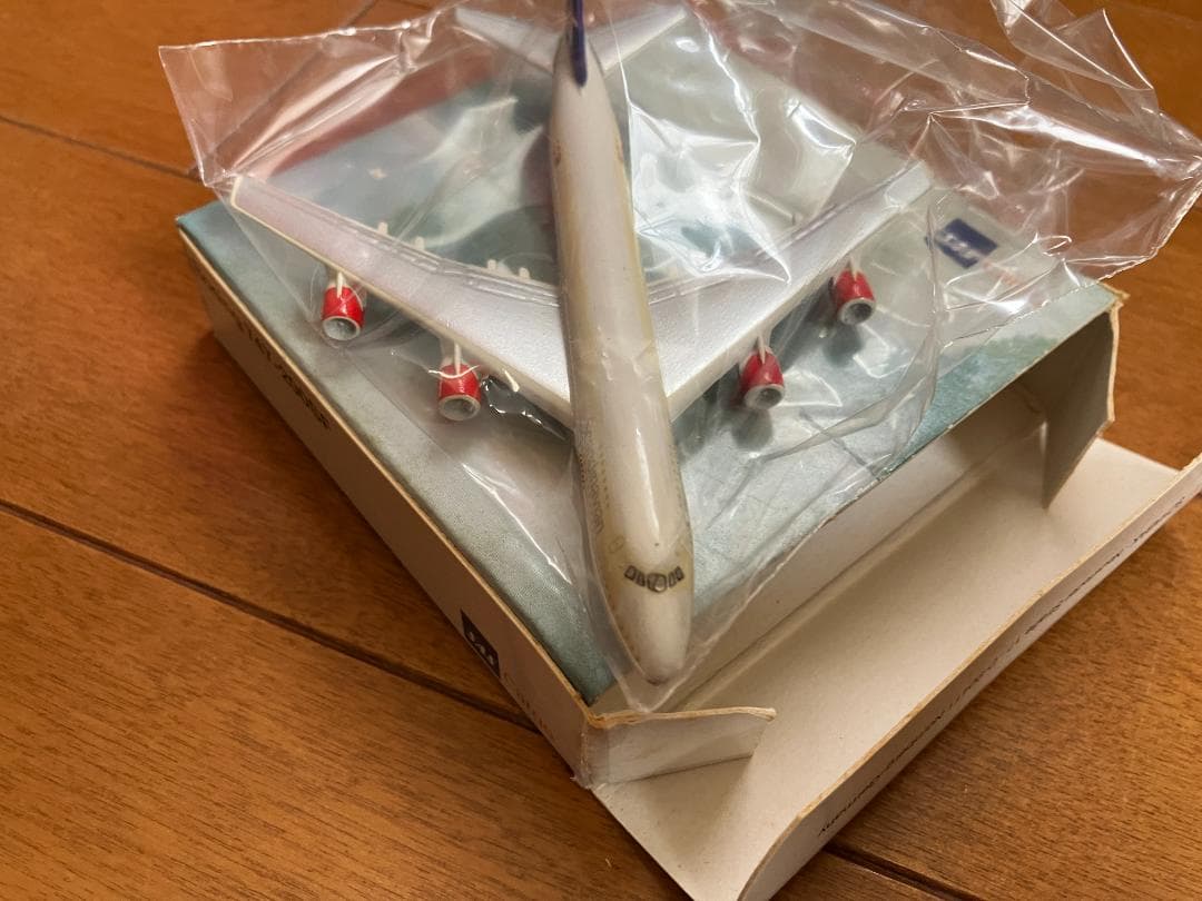 スカンジナヴィア航空　SAS CARGO B747-200SF 貨物機模型　J