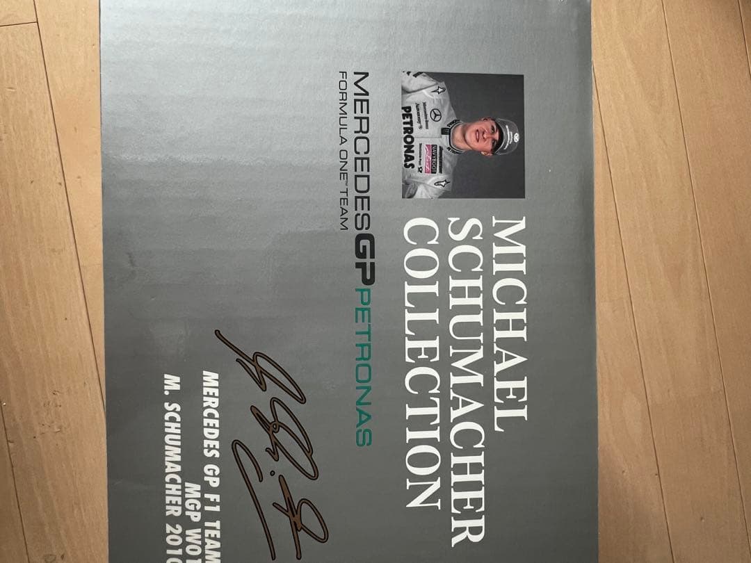 美品 1/18 ミハエル・シューマッハ メルセデス GP W01 2010年