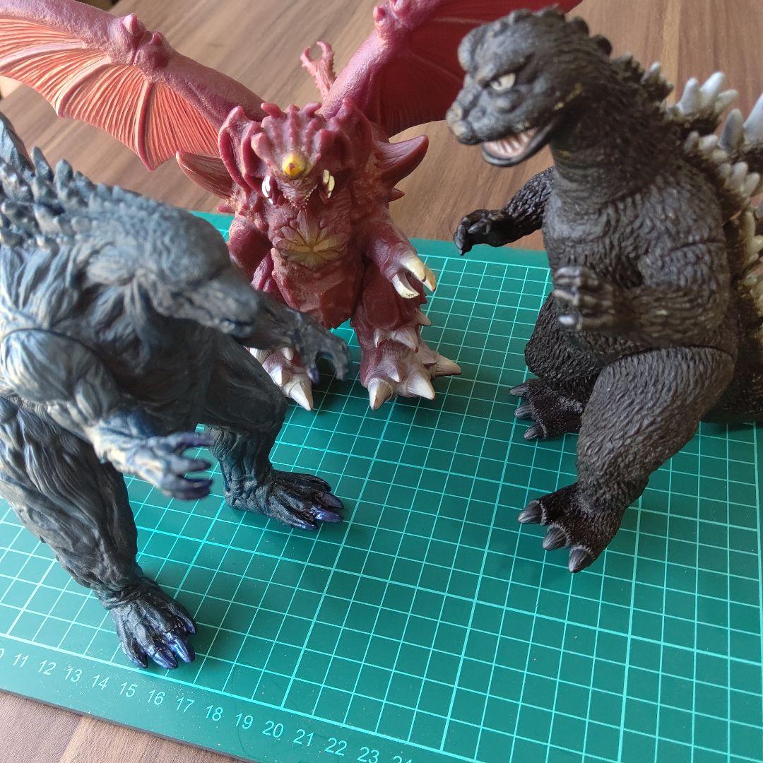 ゴジラ　ソフビ　2017 TOHO デストロイア 2007まとめて セット