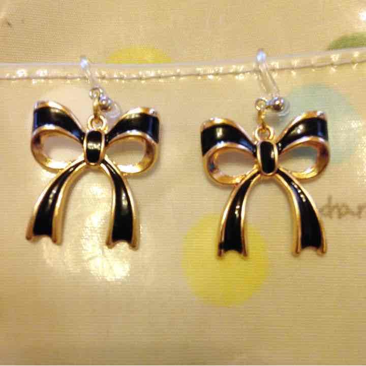リボン❁ノンホールピアス    プロフ見るとお得に！❤︎