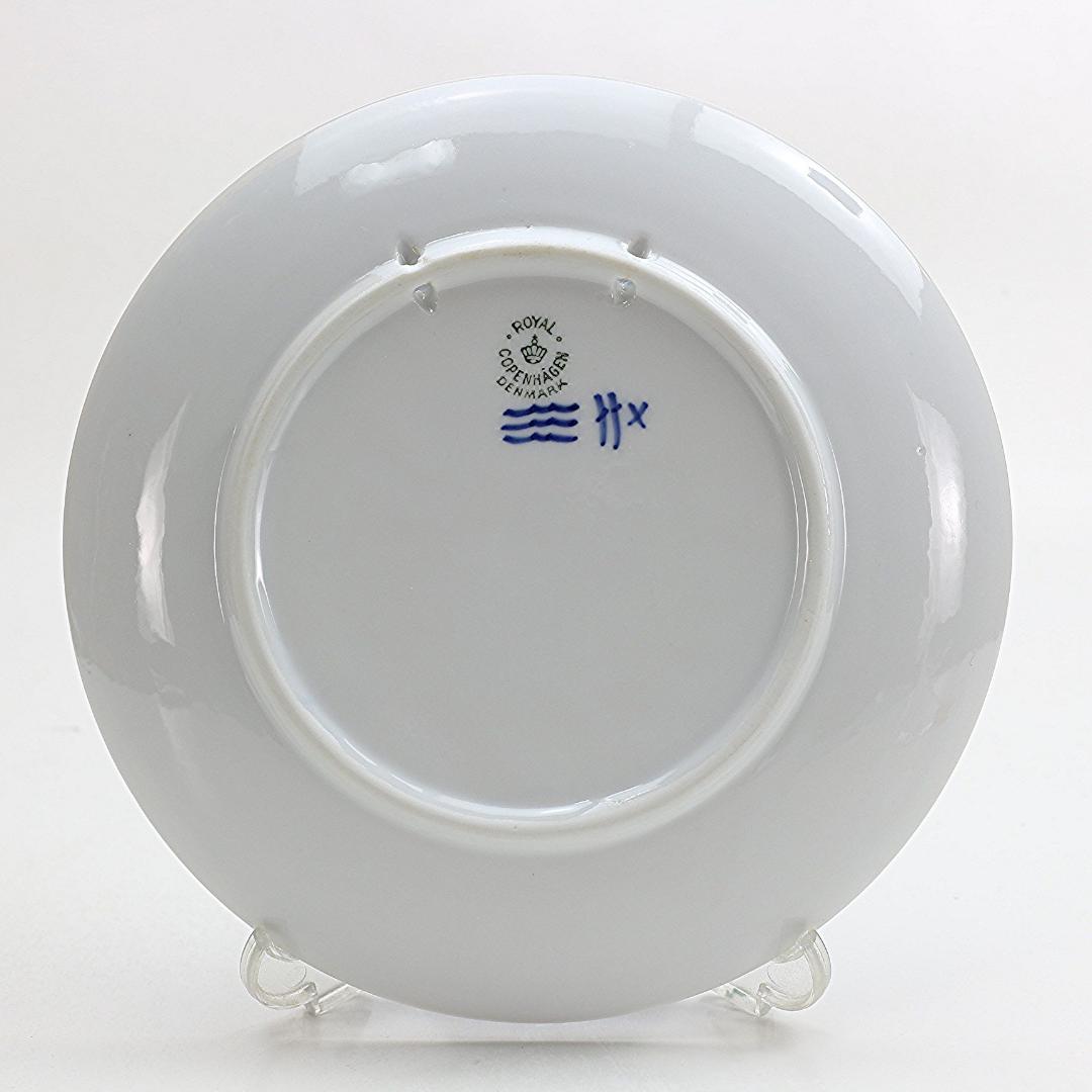 1946年 「村の教会」 イヤープレート ロイヤルコペンハーゲン 北欧 の陶器