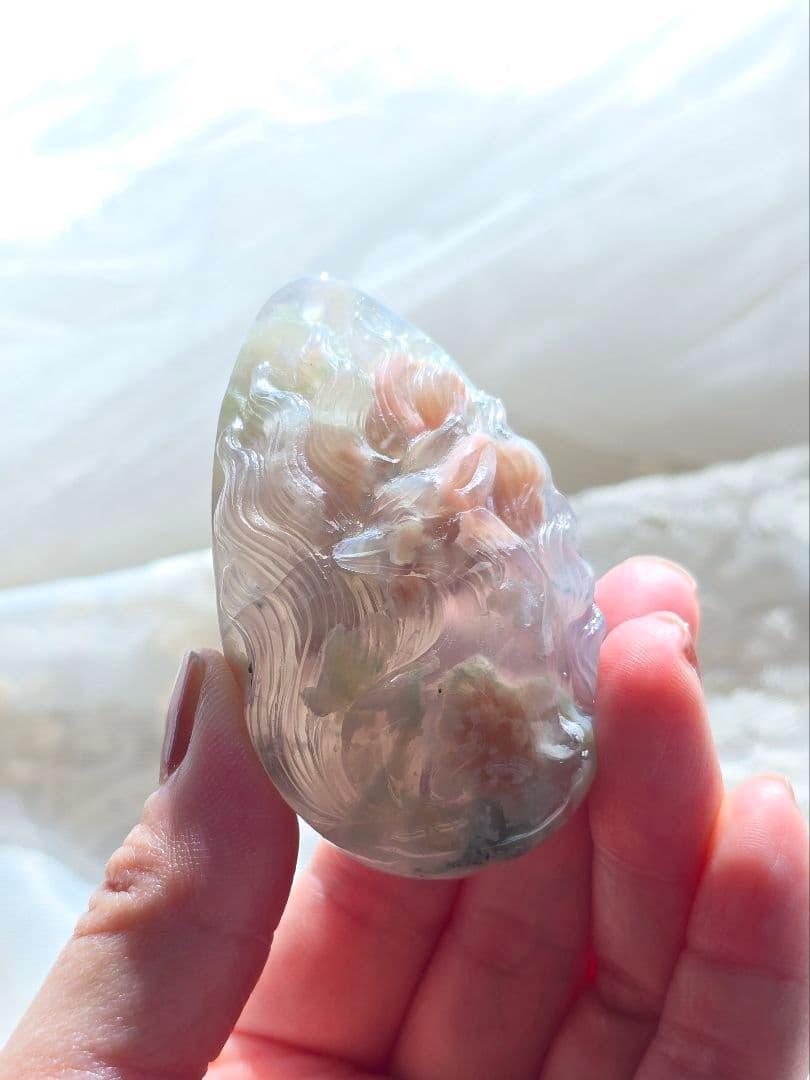 チェリーブロッサムアゲート グリーン桜瑪瑙 手彫り 九尾 天然石 一点物