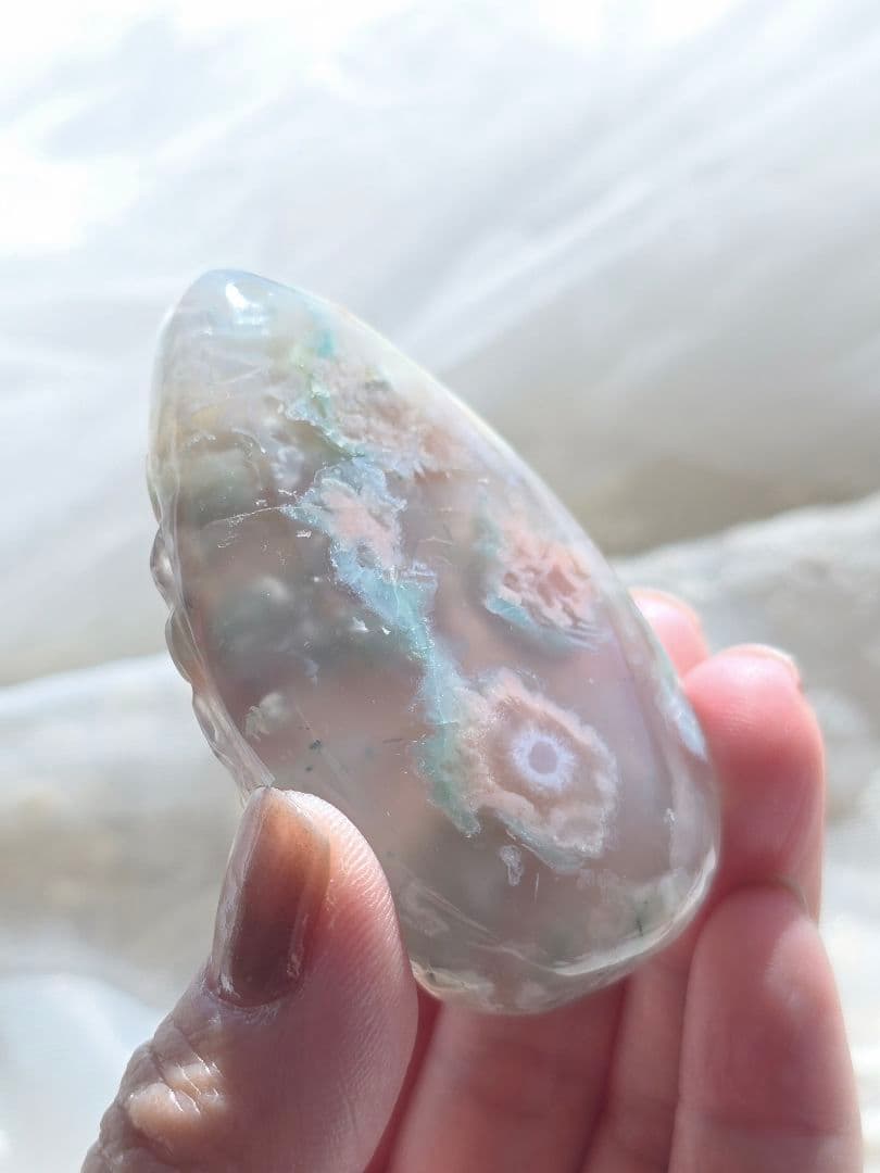 チェリーブロッサムアゲート グリーン桜瑪瑙 手彫り 九尾 天然石 一点物