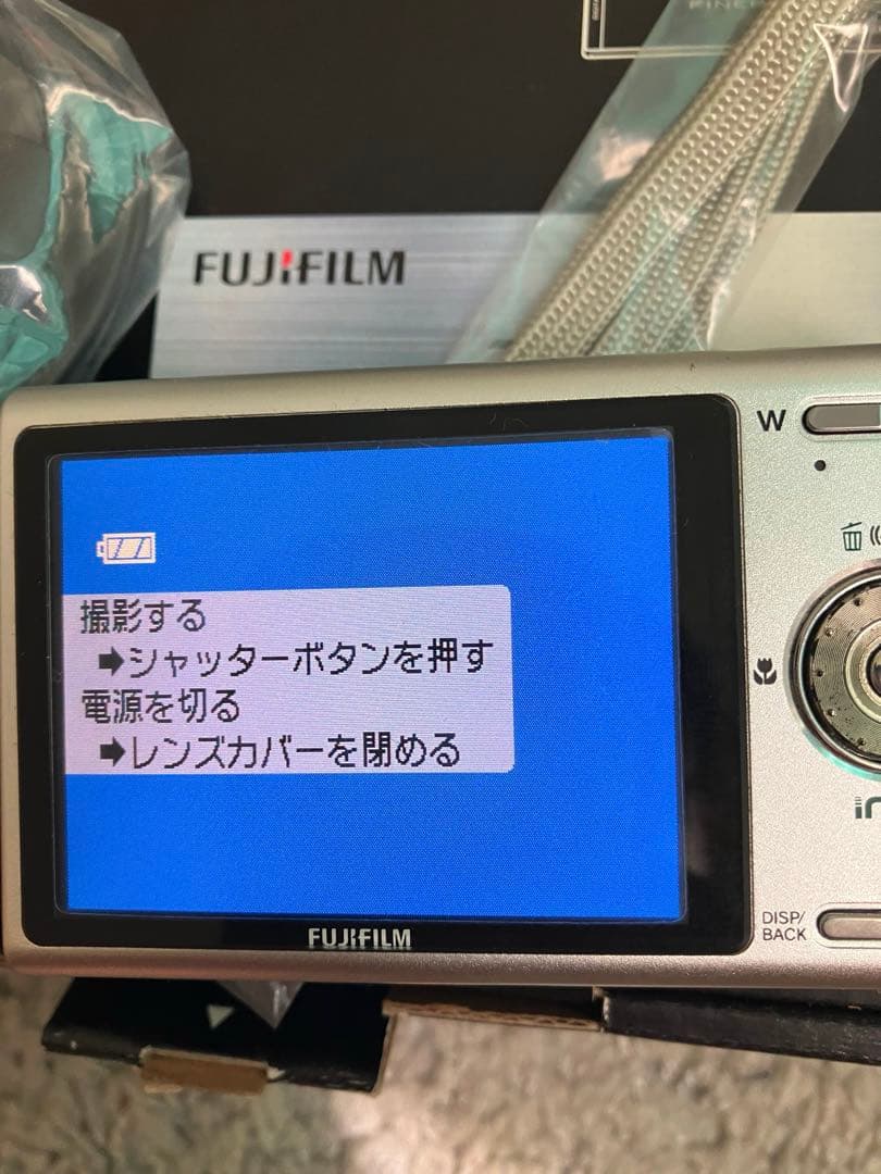 FUJIFILM FinePix Z100fd コンパクトデジタルカメラ
