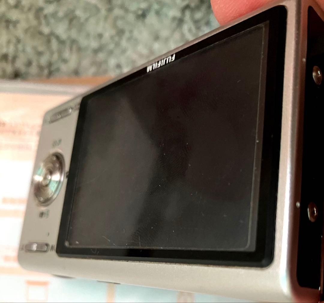 FUJIFILM FinePix Z100fd コンパクトデジタルカメラ