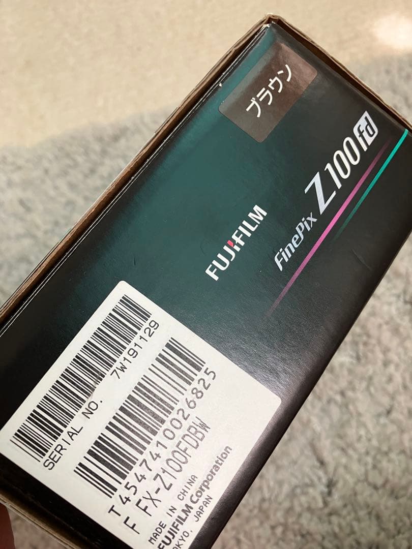 FUJIFILM FinePix Z100fd コンパクトデジタルカメラ