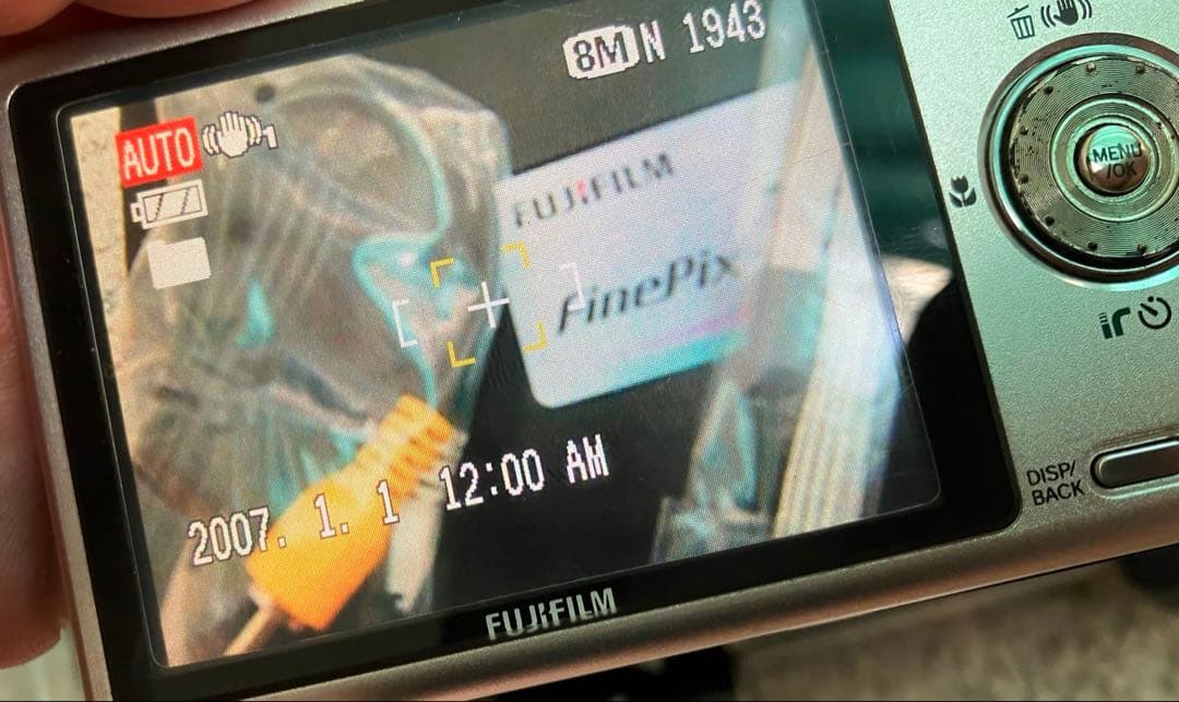 FUJIFILM FinePix Z100fd コンパクトデジタルカメラ