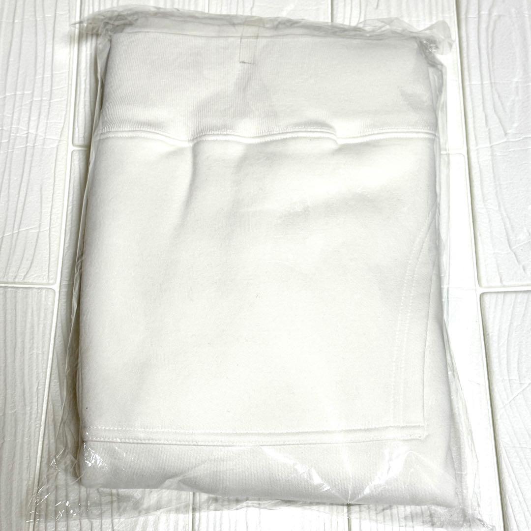 【新品　未使用】Lサイズ YUZUTOWN ロゴ パーカー ゆず