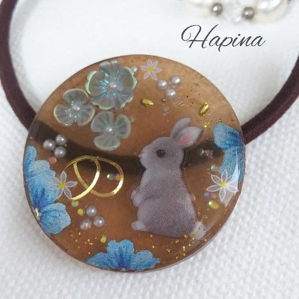 大人カラーうさぎちゃんラウンドレジンヘアゴム