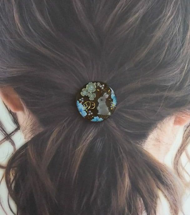 大人カラーうさぎちゃんラウンドレジンヘアゴム